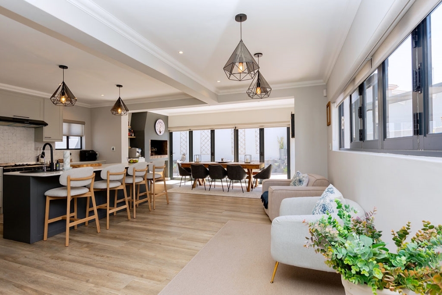 4 Bedroom Property for Sale in Calypso Beach Western Cape